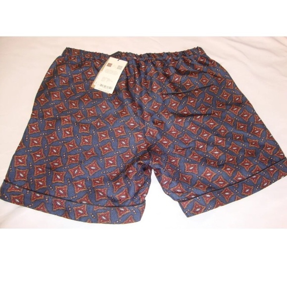 Burberry Pants - NWT BURBERRY $575 silk shorts size 6